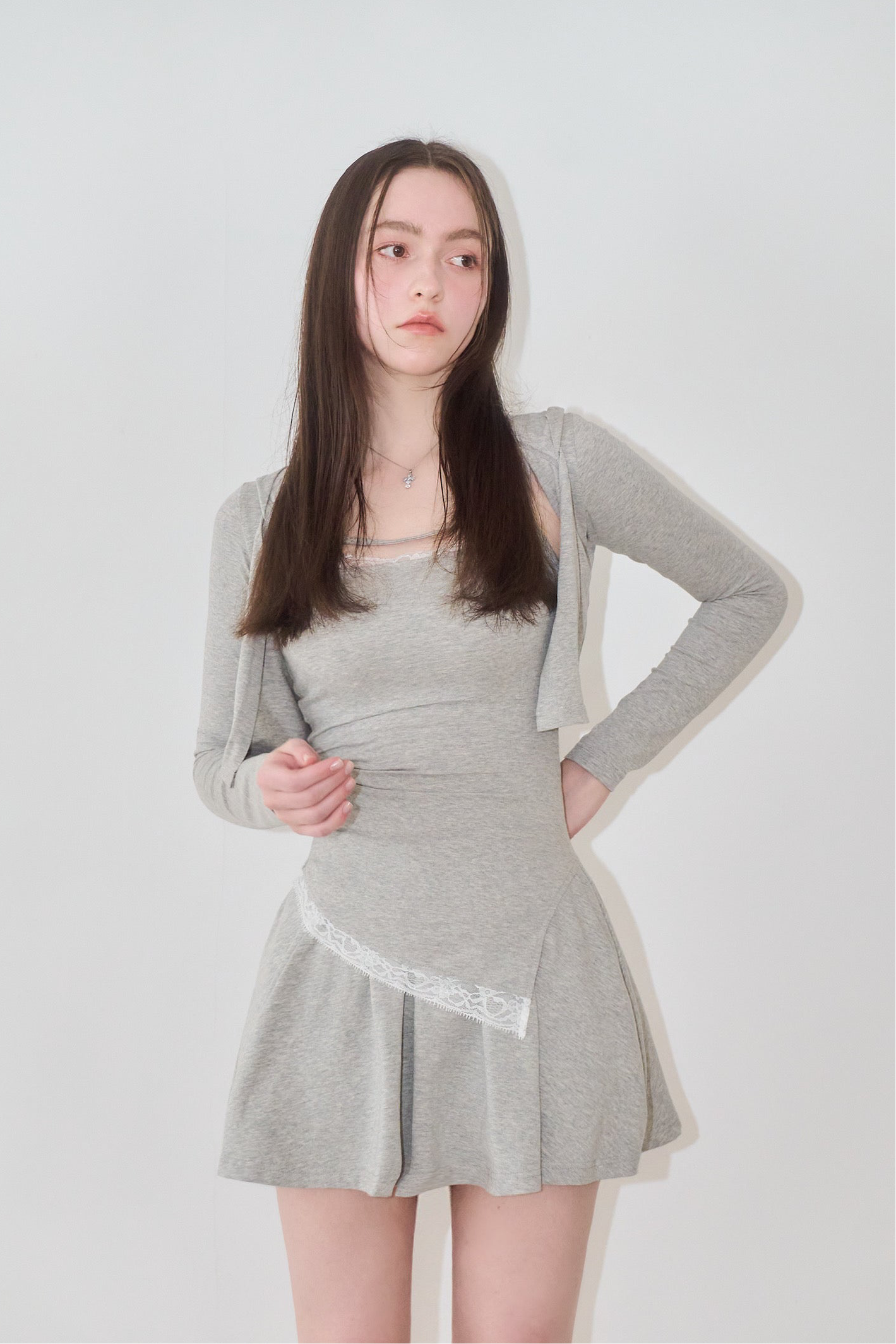 スカート yilon LACE PLEATS PANTS SKIRT Lace line loungewear (SKIRT) – YILON