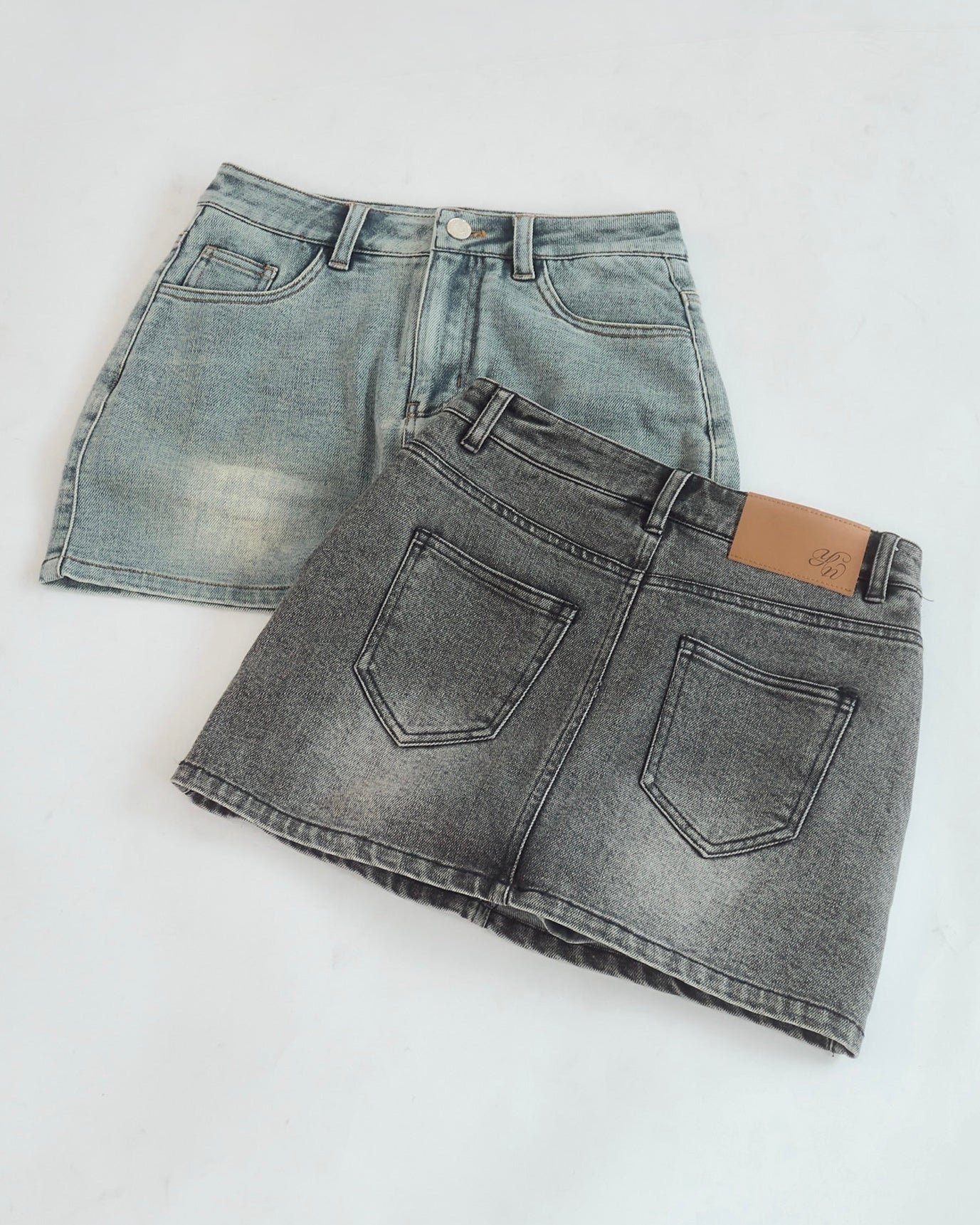 yilon WASH DENIM MINI SKIRT gray イロン Wash denim mini skirt – YILON