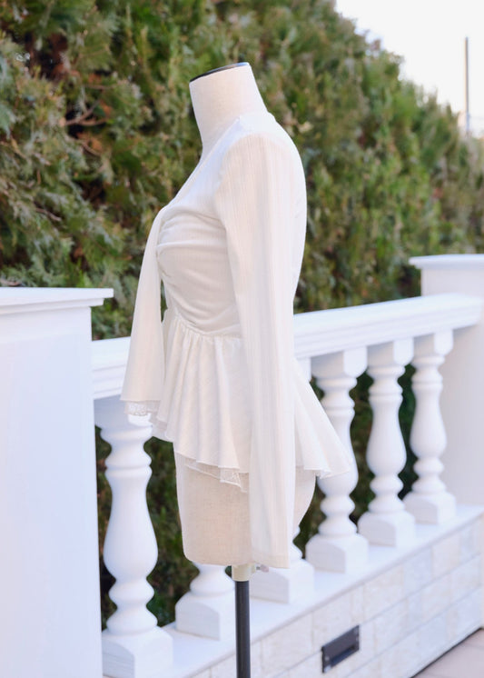 TIE PEPLUM LACE BLOUSE