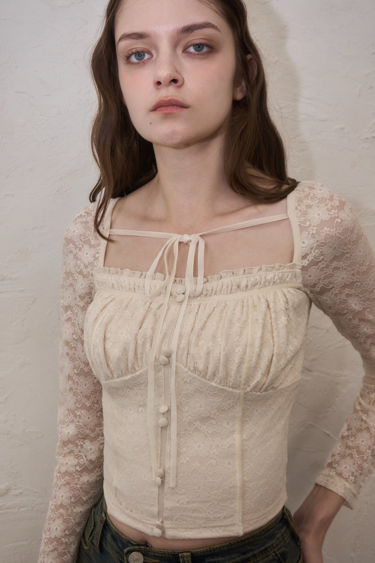 yilon FLEUR LACE BLOUSE アイボリー トップス Yilon Fleur lace blouse - IVORY Fleur lace blouse – YILON