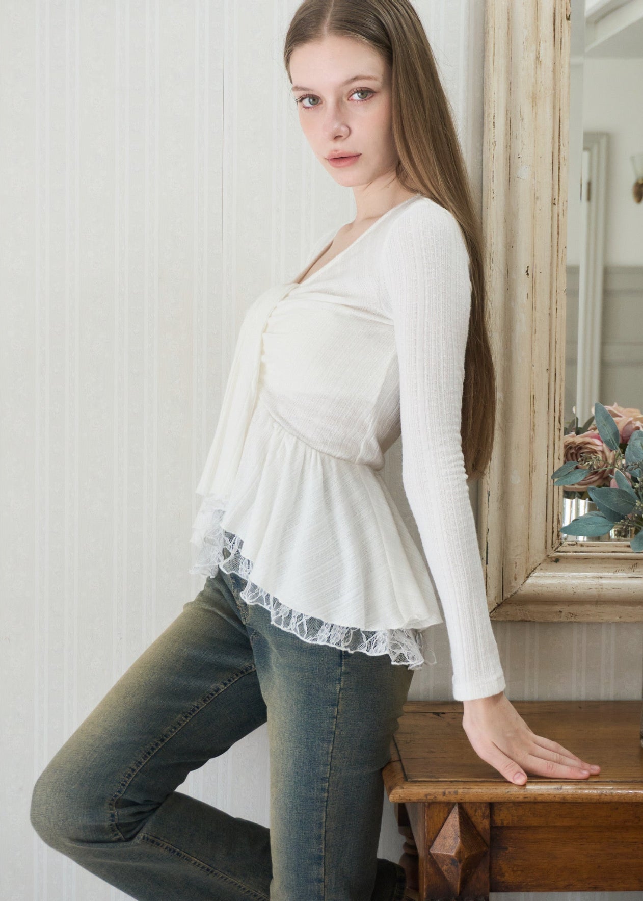 予約】WARM TIE PEPLUM LACE BLOUSE – YILON
