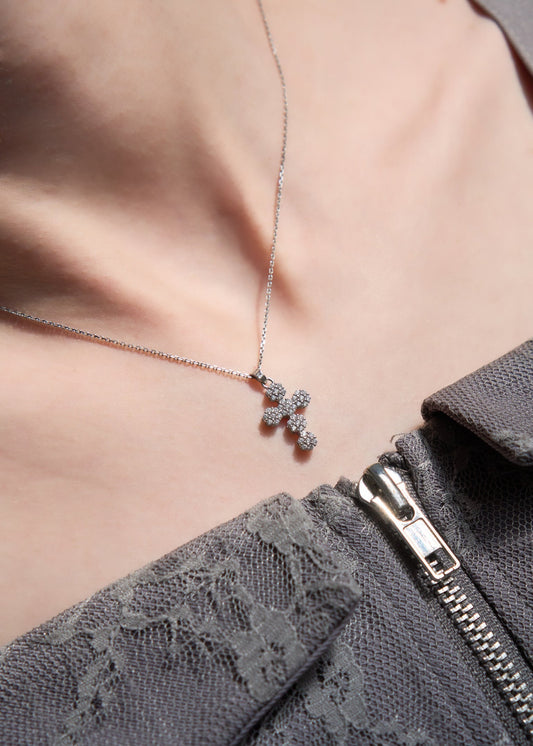 BIJOU CROSS NECKLACE