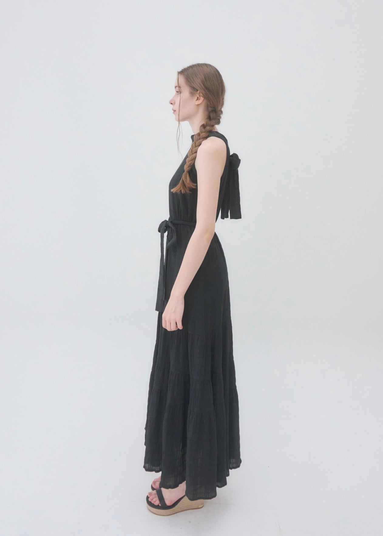 HALTER NECK TIERED MAXI DRESS – YILON