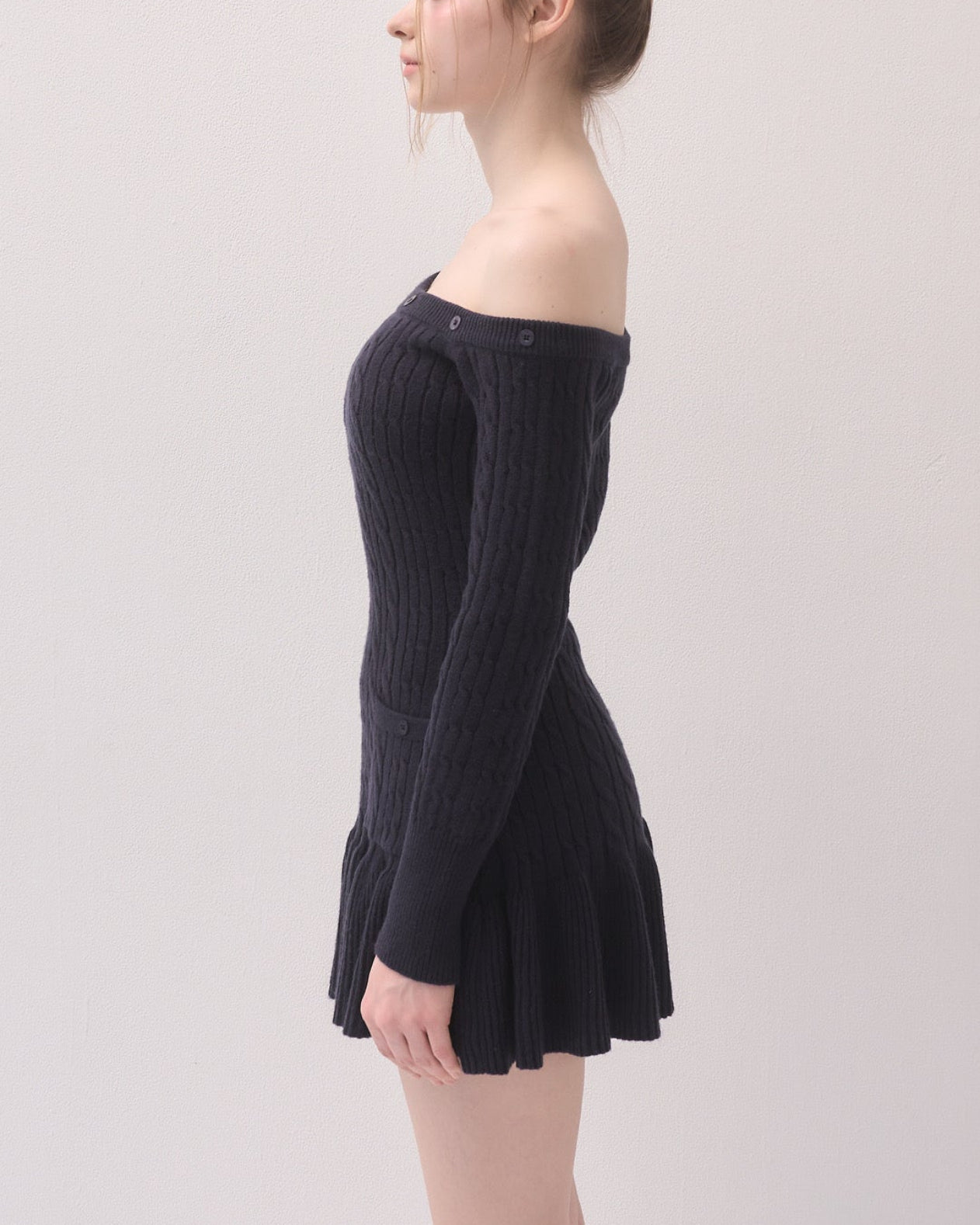 One shoulder cable knit op – YILON One shoulder cable knit op – YILON