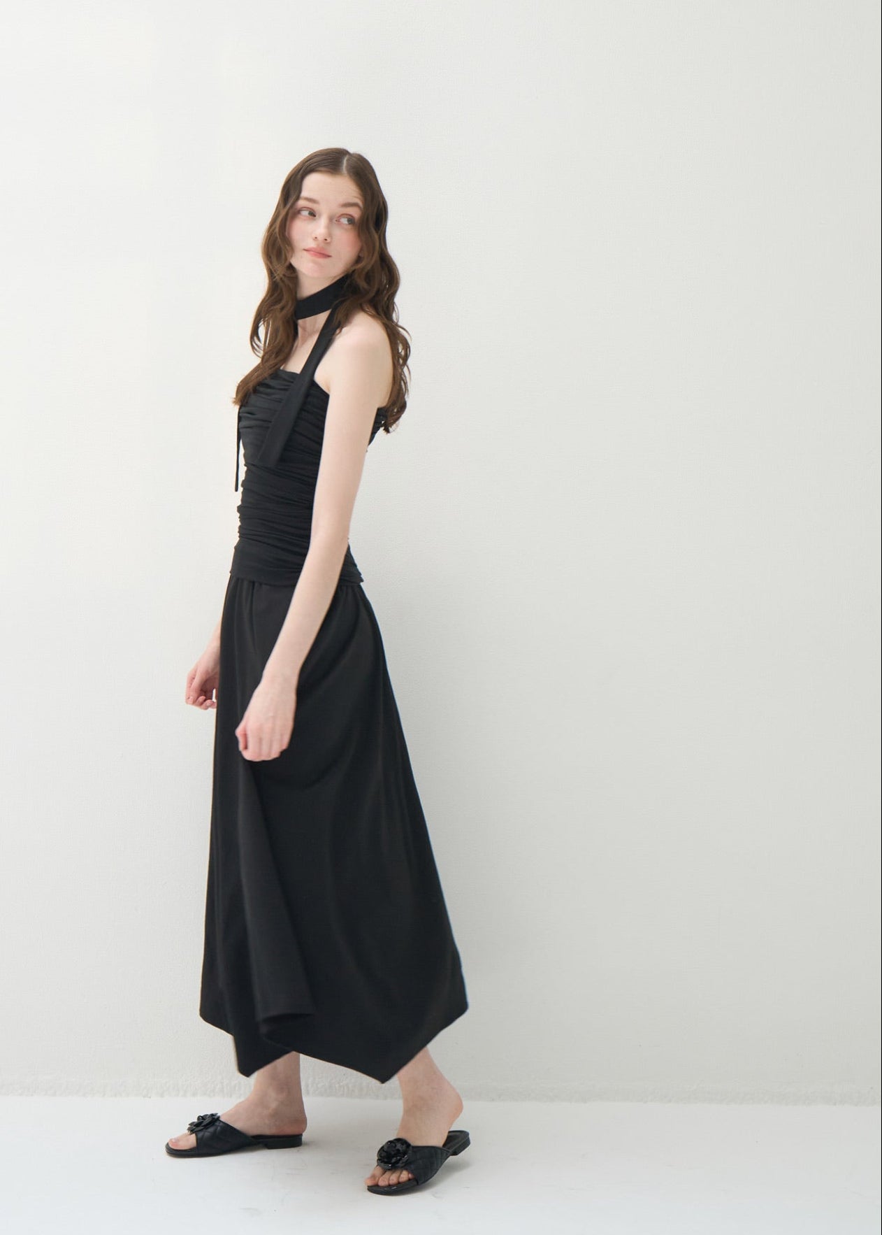 GATHER BARE DRESS – YILON