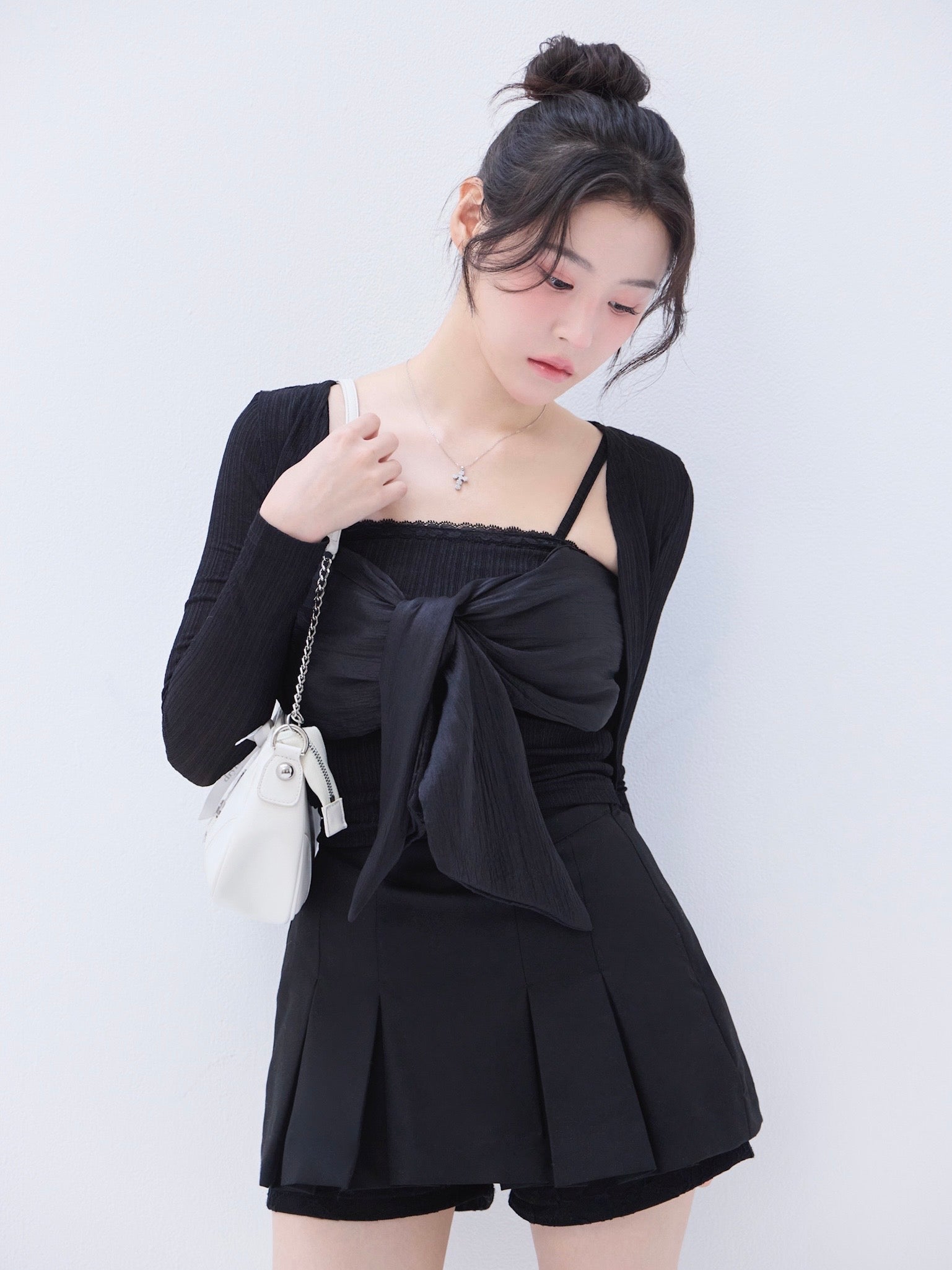 スカート yilon LACE PLEATS PANTS SKIRT Lace pleats pants skirt – YILON