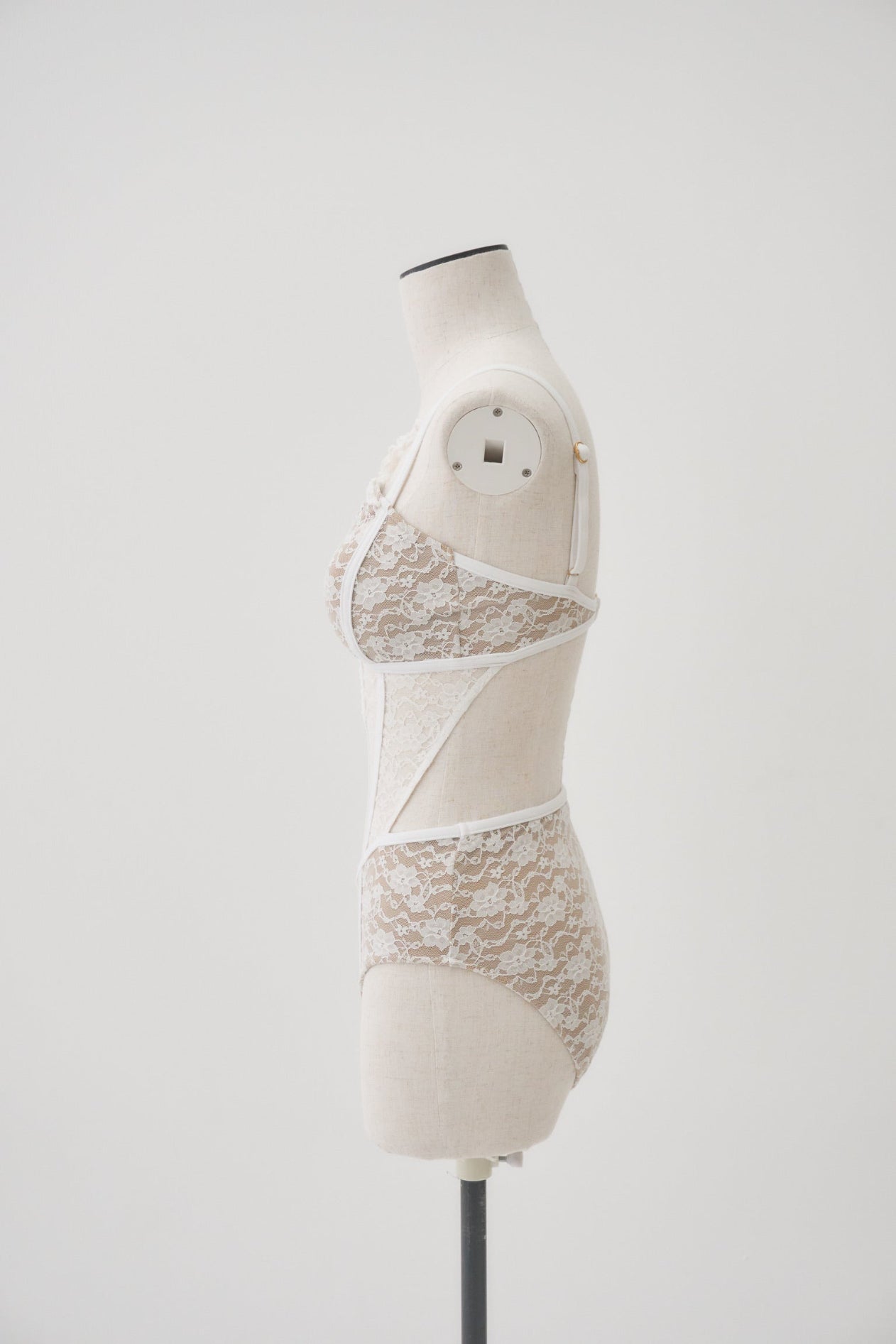 YILON LACE VEIL MONOKINI ホワイト LACE VEIL MONOKINI – YILON