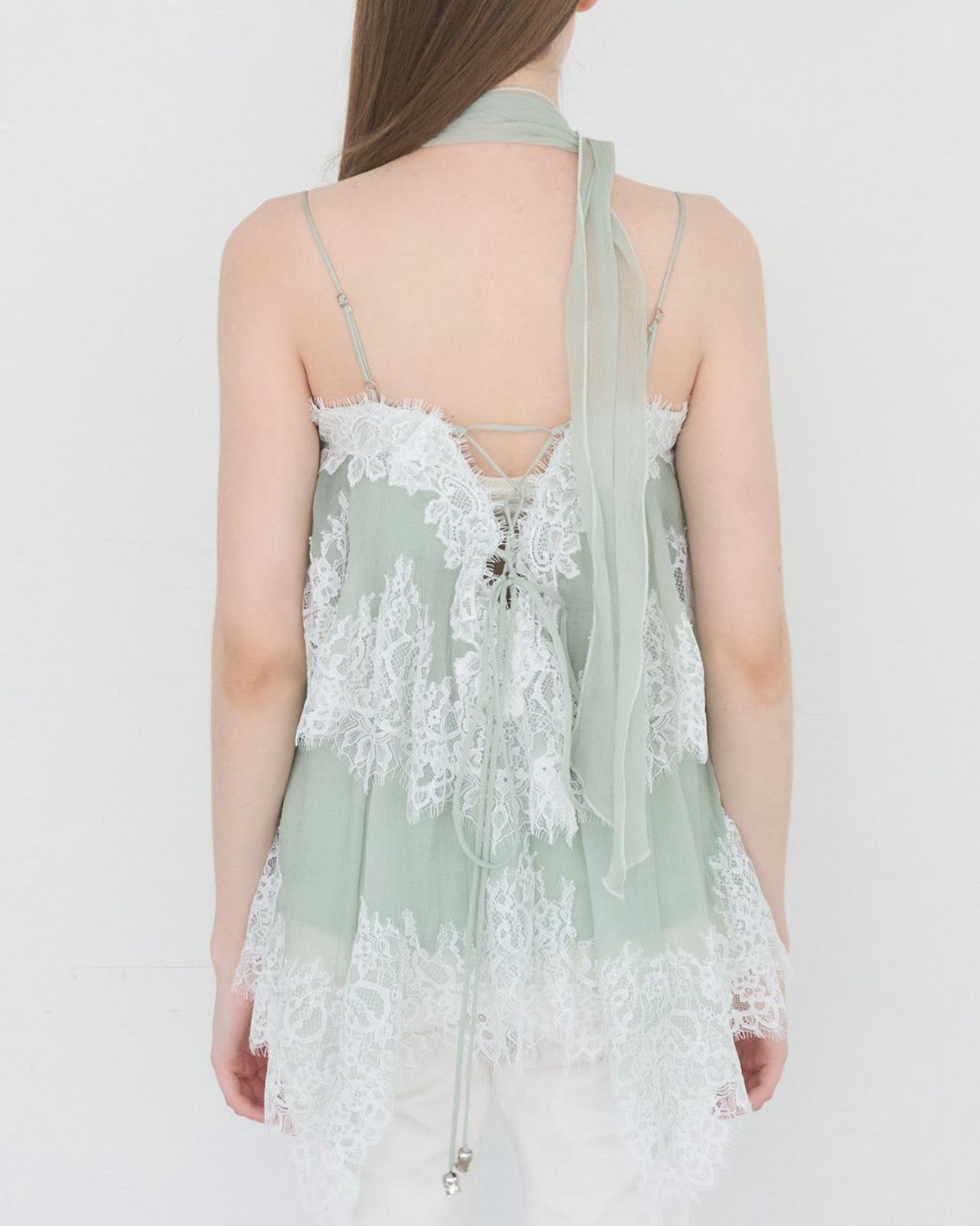 LACE TRIM TIERED CAMI TOP – YILON