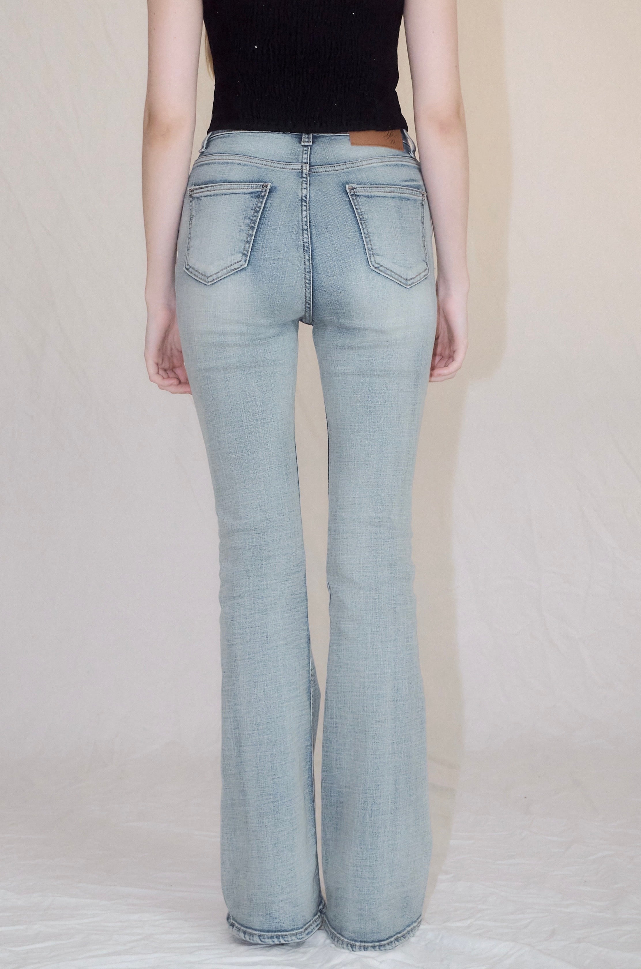パンツ YILON Semi flare denim XS wash blue Semi flare denim – YILON