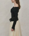 Off-shoulder ribbon knit