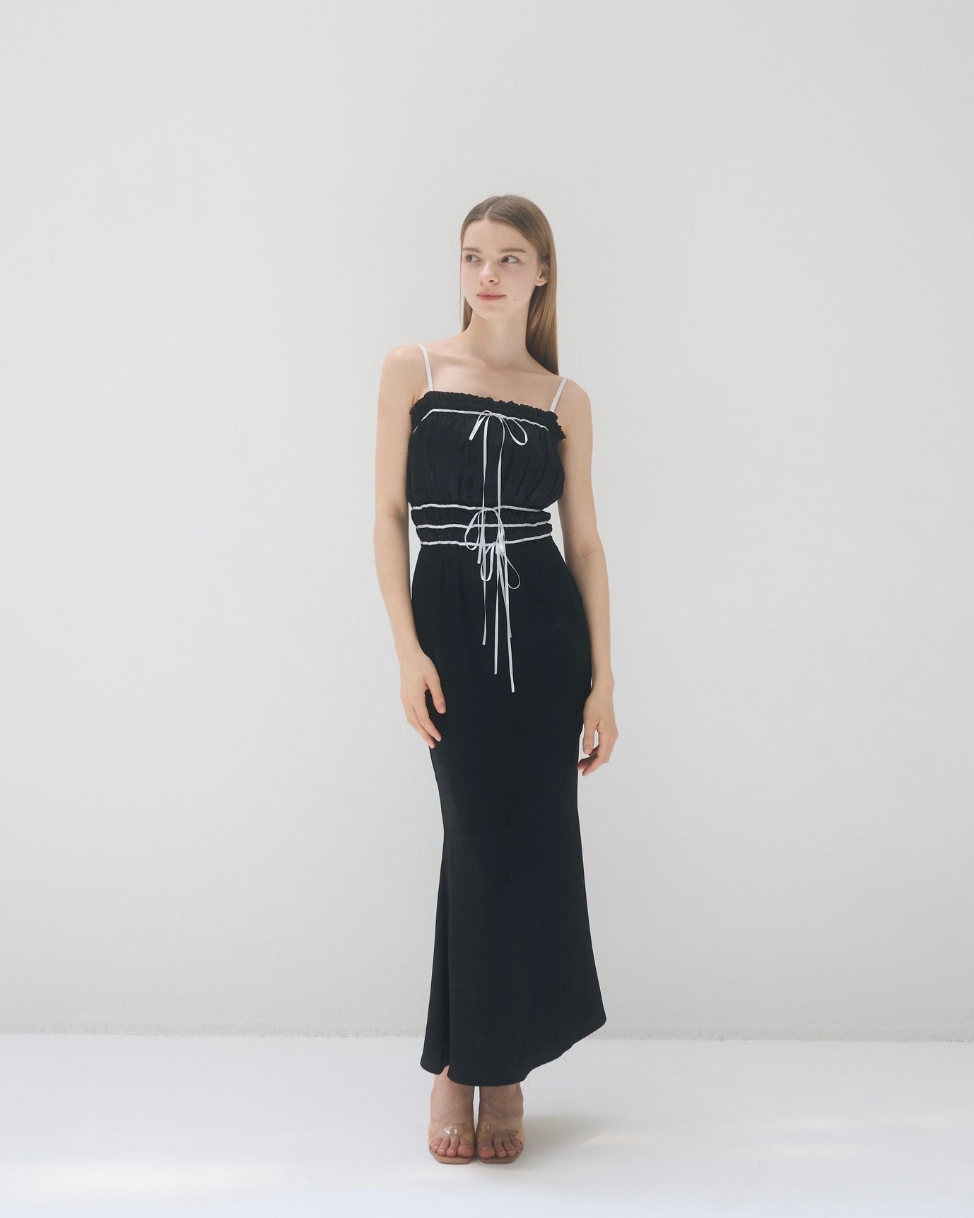 ワンピース yilon TIERED MINI OP DRESSES – YILON