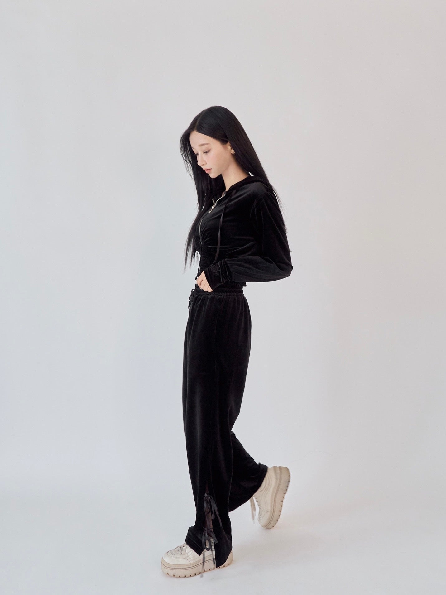 Relux velour setup (pants) – YILON