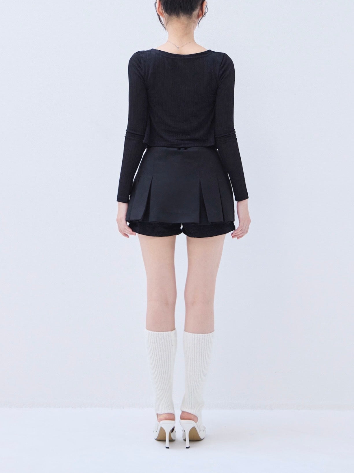 スカート yilon LACE PLEATS PANTS SKIRT Lace pleats pants skirt – YILON