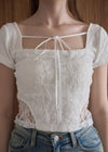 RIBBON LACE TEE
