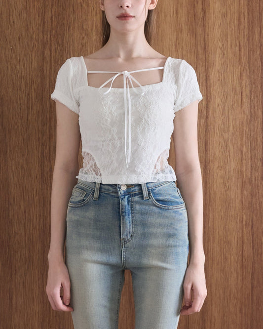 RIBBON LACE TEE