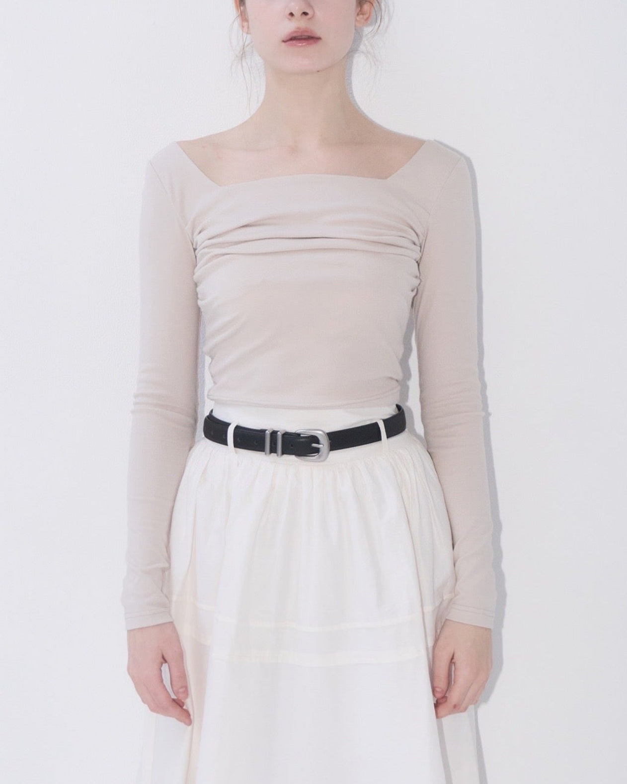 yilon GATHER LACE TEE ピンクベージュ Gather lace tee – YILON