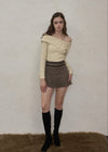 Belt check mini skirt